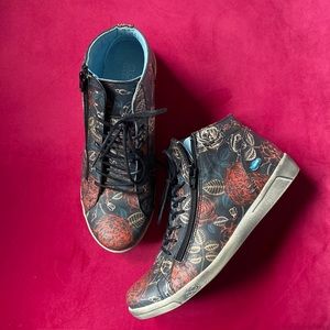 Cloud bootie sneaker | size 38 | Vintage rose graphics | funky street wear | new